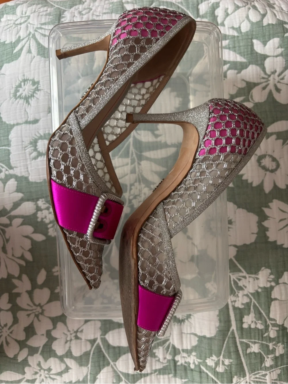 RODO Mesh Pointed-Toe Pumps with Fuchsia Accent